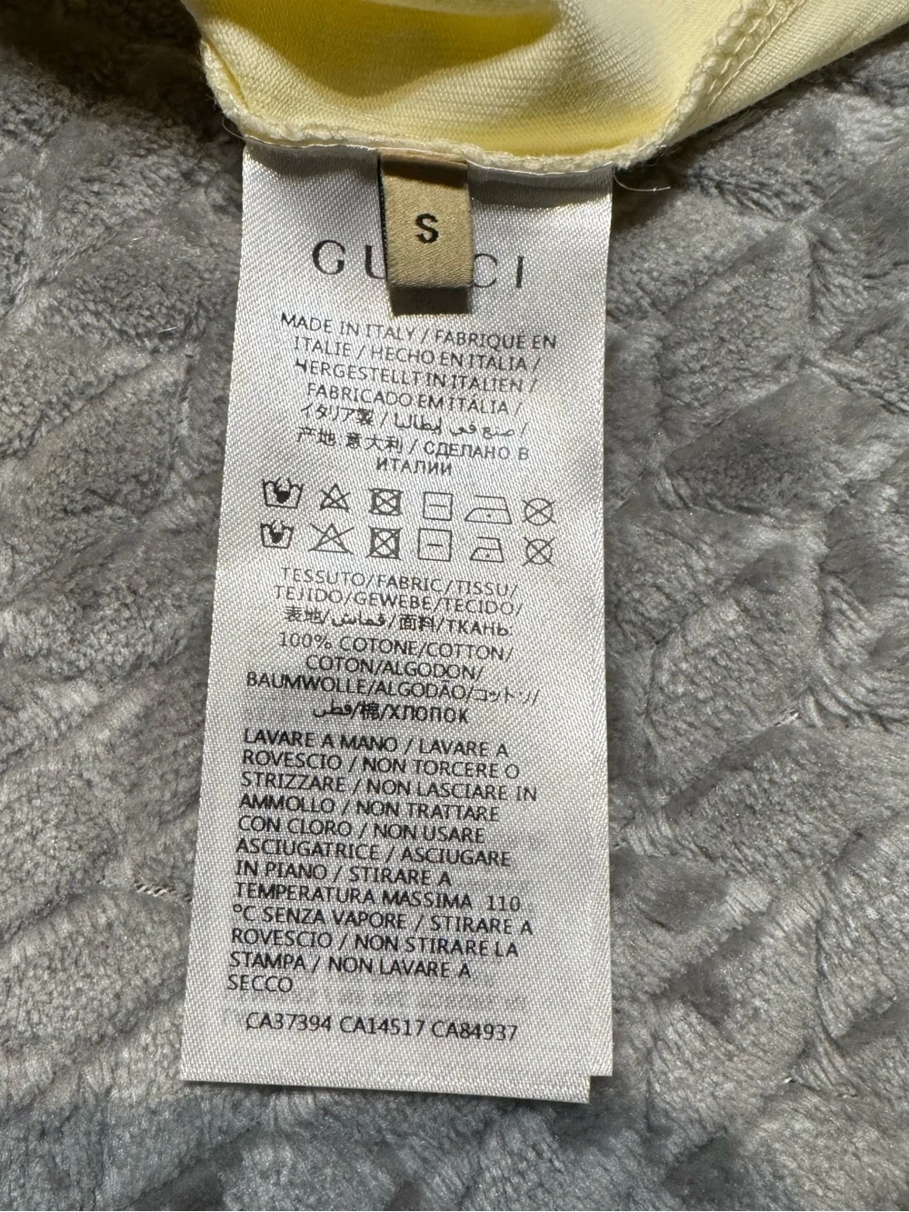 Oversized Gucci Cream Tee with Red & dark green Graphic Logo